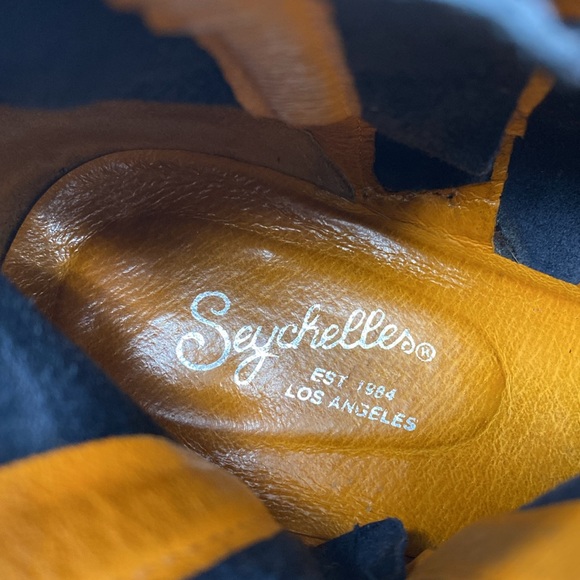 Anthropologie Seychelles Lucky Penny Double Zippered Suede Ankle Boots Booties - Picture 9 of 10